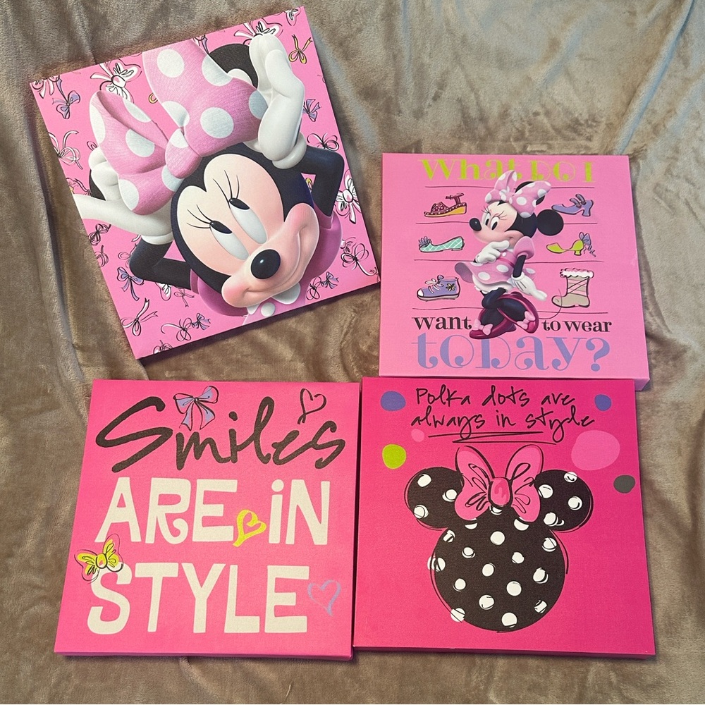 Disney Minnie Mouse Pink Wall Art Set